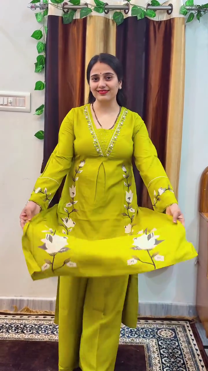 Lime Green Printed Kurta Set - Image 2