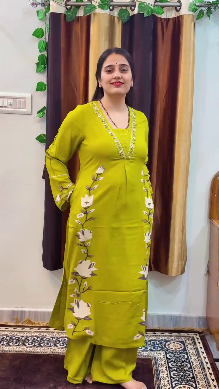 Lime Green Printed Kurta Set - Image 3