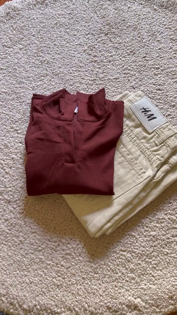 Casual T-shirt & Pants Combo - Image 3